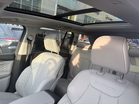 Certified 2022 Jeep Grand Cherokee Summit image 7