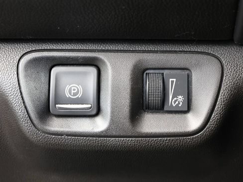 Used 2021 GMC Acadia SLT AWD/4WD image 33