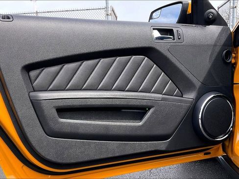 Used 2011 Ford Mustang GT Premium w/ GT Coupe Accessory Pkg 5 image 20