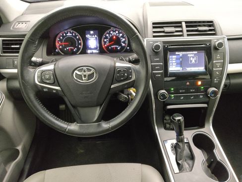 Used 2015 Toyota Camry SE FWD image 22