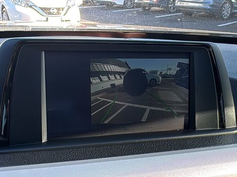 Used 2018 BMW 320i xDrive Sedan image 23