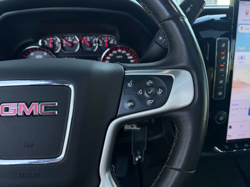 Used 2015 GMC Sierra 2500 SLT w/ Duramax Plus Package AWD/4WD image 33