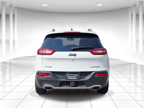 Used 2015 Jeep Cherokee Limited w/ Trailer Tow Group AWD/4WD image 4