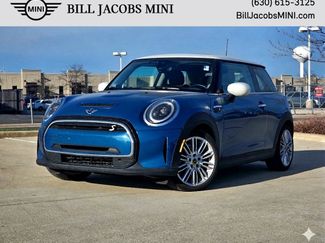 Certified 2024 MINI Cooper SE video 1