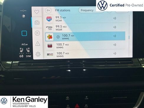 Used 2024 Volkswagen Atlas Cross Sport SE AWD/4WD image 12