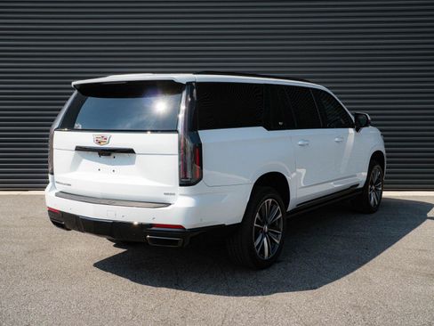 Used 2026 Cadillac Escalade ESV Sport w/ Touring Package AWD/4WD image 28