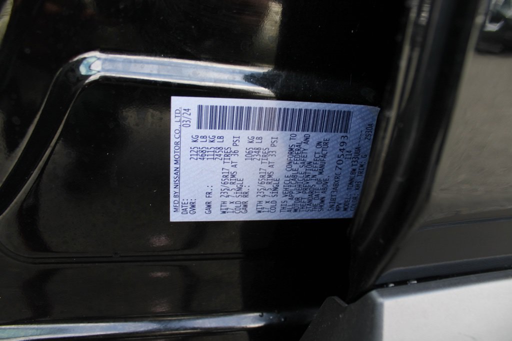 Used 2024 Nissan Rogue S AWD/4WD image 24