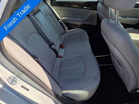 Used 2018 Hyundai Sonata Limited FWD image 13