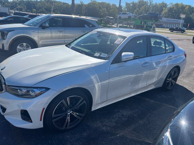 Used 2023 BMW 330i xDrive Sedan w/ Premium Package AWD/4WD image 2