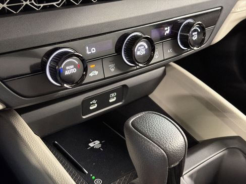 New 2026 Honda Accord LX image 17