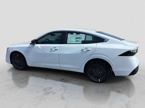 New 2026 Nissan Sentra SV FWD image 2