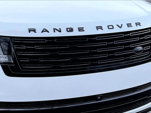 Used 2023 Land Rover Range Rover SE image 29