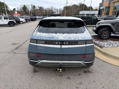 Used 2023 Hyundai Ioniq 5 SE image 4