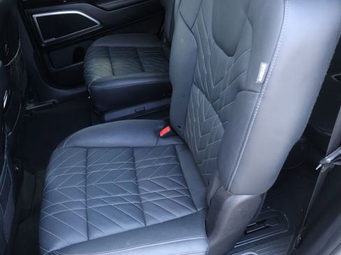 Used 2023 Kia Telluride EX X-Line AWD/4WD image 17