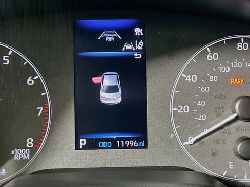 Used 2025 Toyota Corolla LE w/ Convenience Package FWD image 20