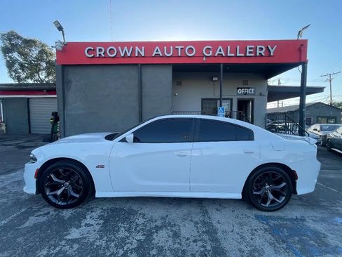 Used 2019 Dodge Charger R/T RWD image 6