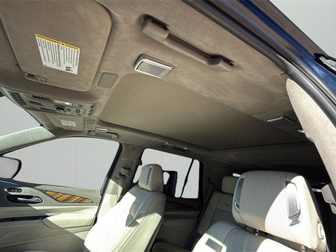 Used 2021 Cadillac Escalade Sport Platinum image 15