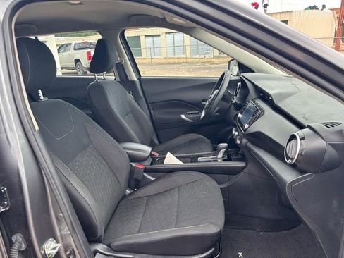Used 2024 Nissan Kicks SV w/ Interior Electronics Package FWD image 17