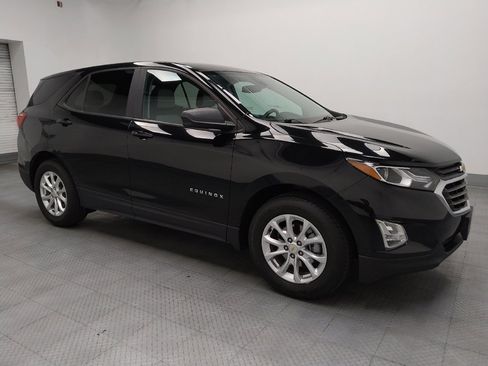 Used 2020 Chevrolet Equinox LS w/ LPO, Cargo Package FWD image 11