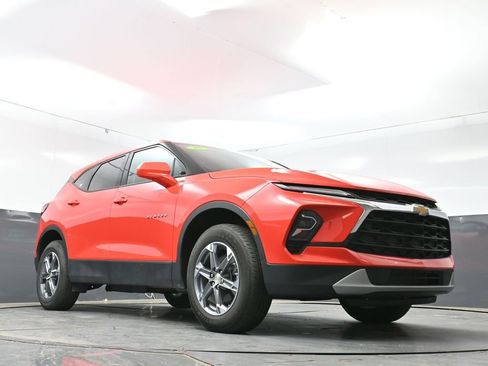 Used 2025 Chevrolet Blazer LT FWD image 51