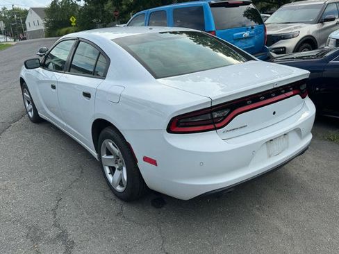 Used 2019 Dodge Charger Police w/ Street Appearance Group RWD image 4