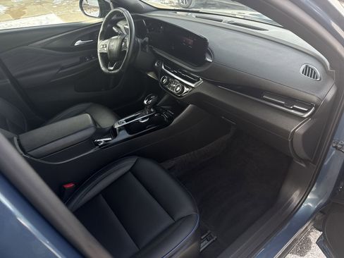 Certified 2024 Buick Envista Sport Touring w/ Convenience I Package image 28