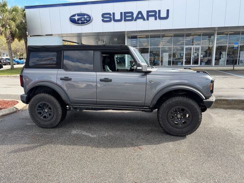 Used 2022 Ford Bronco Wildtrak image 2