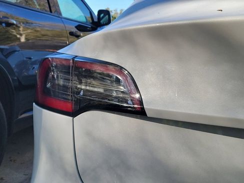 Used 2018 Tesla Model 3 Long Range image 21