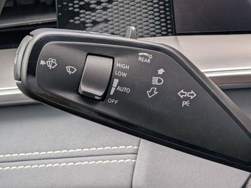 New 2026 Volkswagen Tiguan SE R-Line AWD/4WD image 19