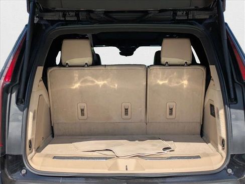 Used 2023 Cadillac Escalade Premium Luxury w/ Performance Package image 23
