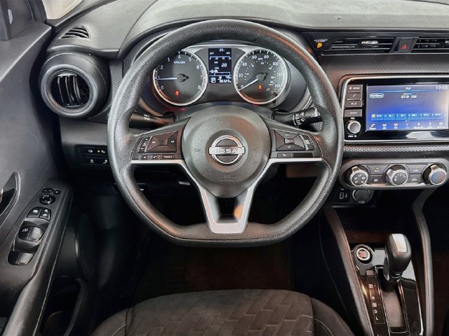 Used 2022 Nissan Kicks S FWD image 14