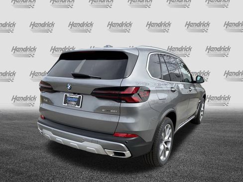 Used 2026 BMW X5 sDrive40i image 10