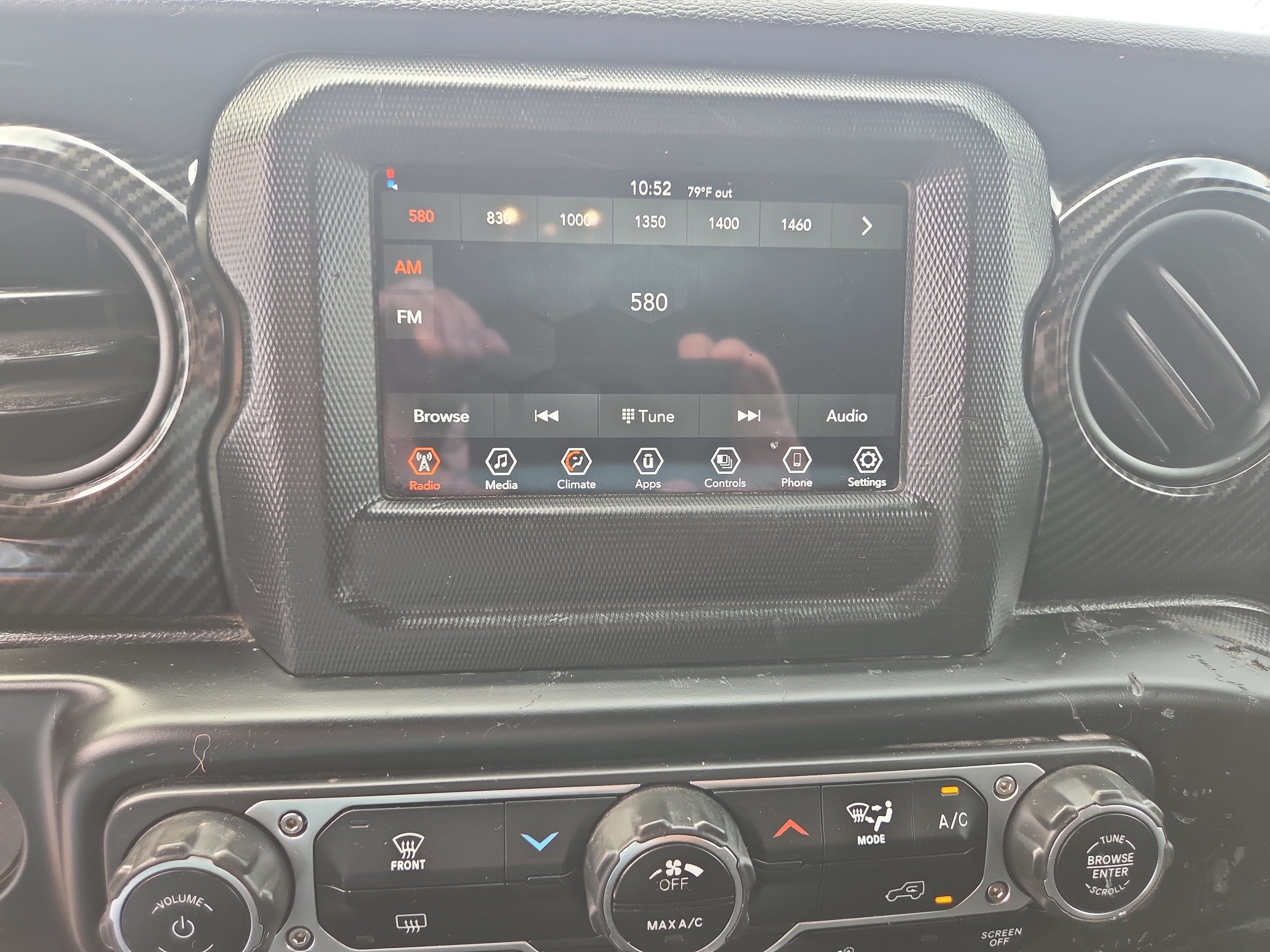 Used 2022 Jeep Wrangler Sport AWD/4WD image 6