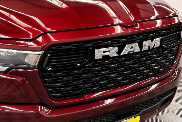 Used 2025 RAM 1500 Big Horn AWD/4WD image 34