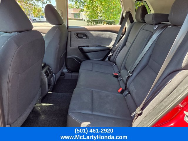 Used 2023 Nissan Rogue S AWD/4WD image 11