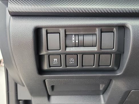 Certified 2023 Subaru Crosstrek 2.0i AWD/4WD image 32