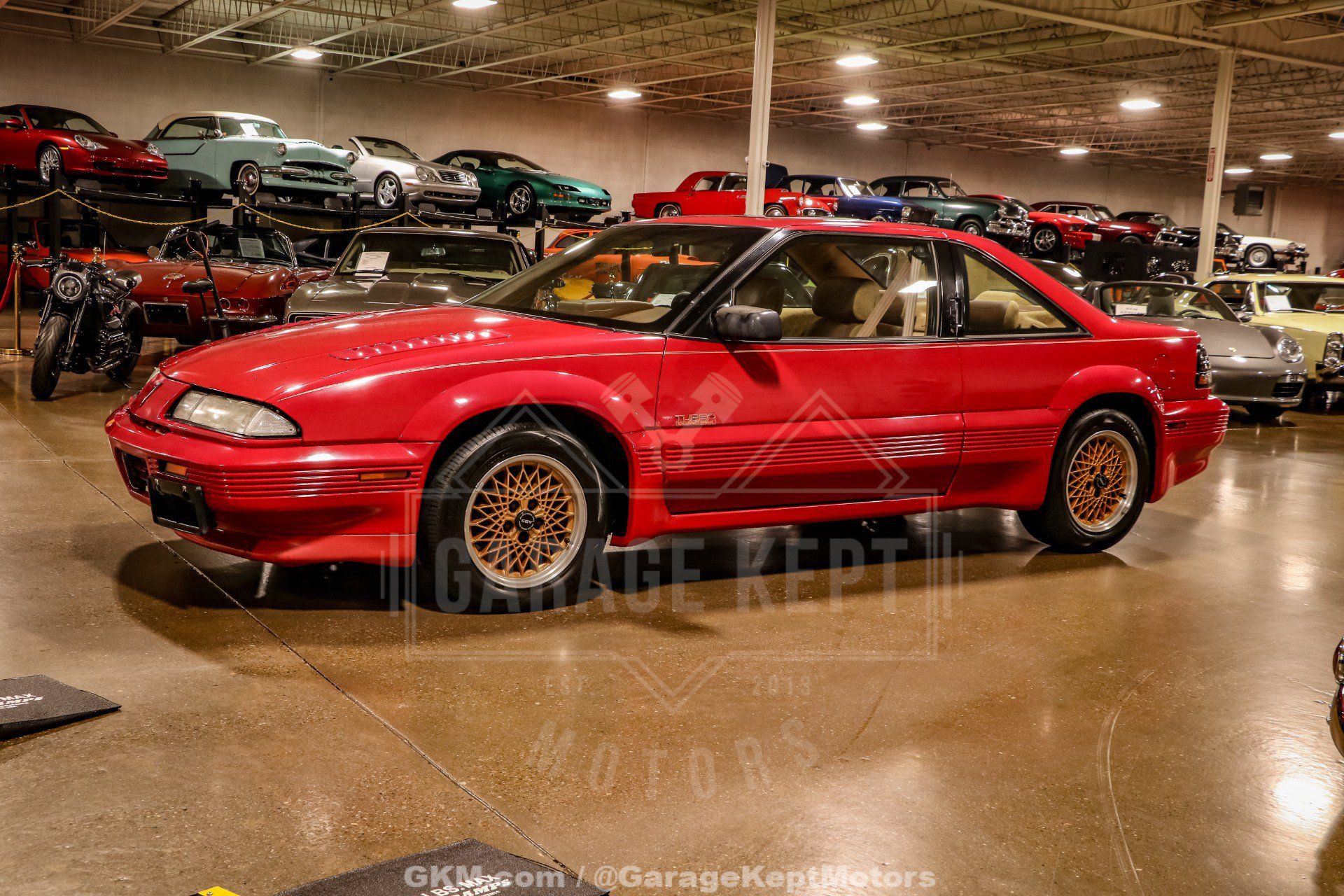 Used 1990 Pontiac Grand Prix SE FWD image 4
