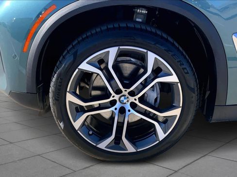 Used 2024 BMW X5 sDrive40i w/ Premium Package image 10