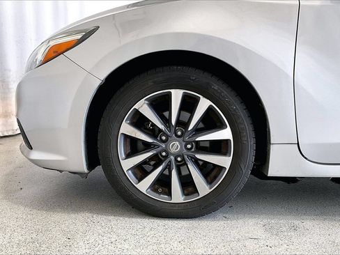 Used 2017 Nissan Altima 2.5 SV FWD image 6