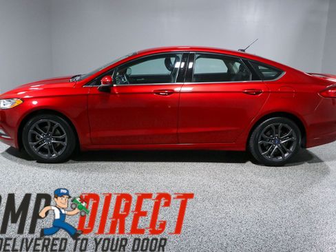 Used 2018 Ford Fusion SE w/ Equipment Group 201A FWD image 10