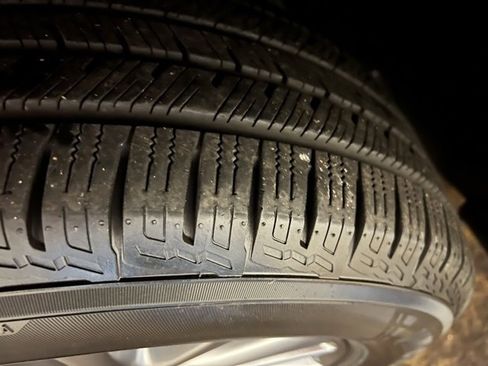 Used 2017 MAZDA CX-5 Touring image 11