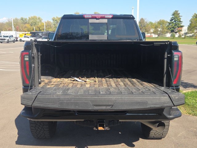 Used 2025 GMC Sierra 2500 AT4X AWD/4WD image 10