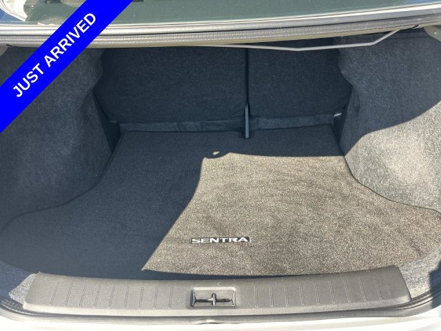 Used 2018 Nissan Sentra SV FWD image 12