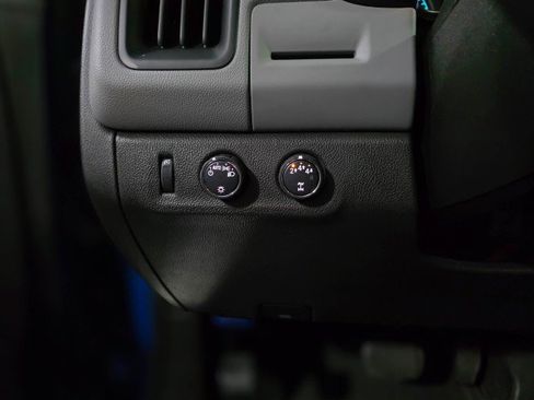 Used 2022 Chevrolet Colorado W/T w/ Custom Special Edition image 27