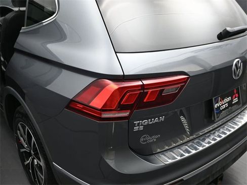 Used 2021 Volkswagen Tiguan SE image 25