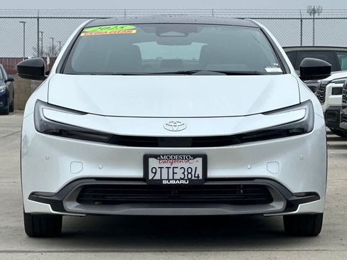 Used 2025 Toyota Prius Limited image 8