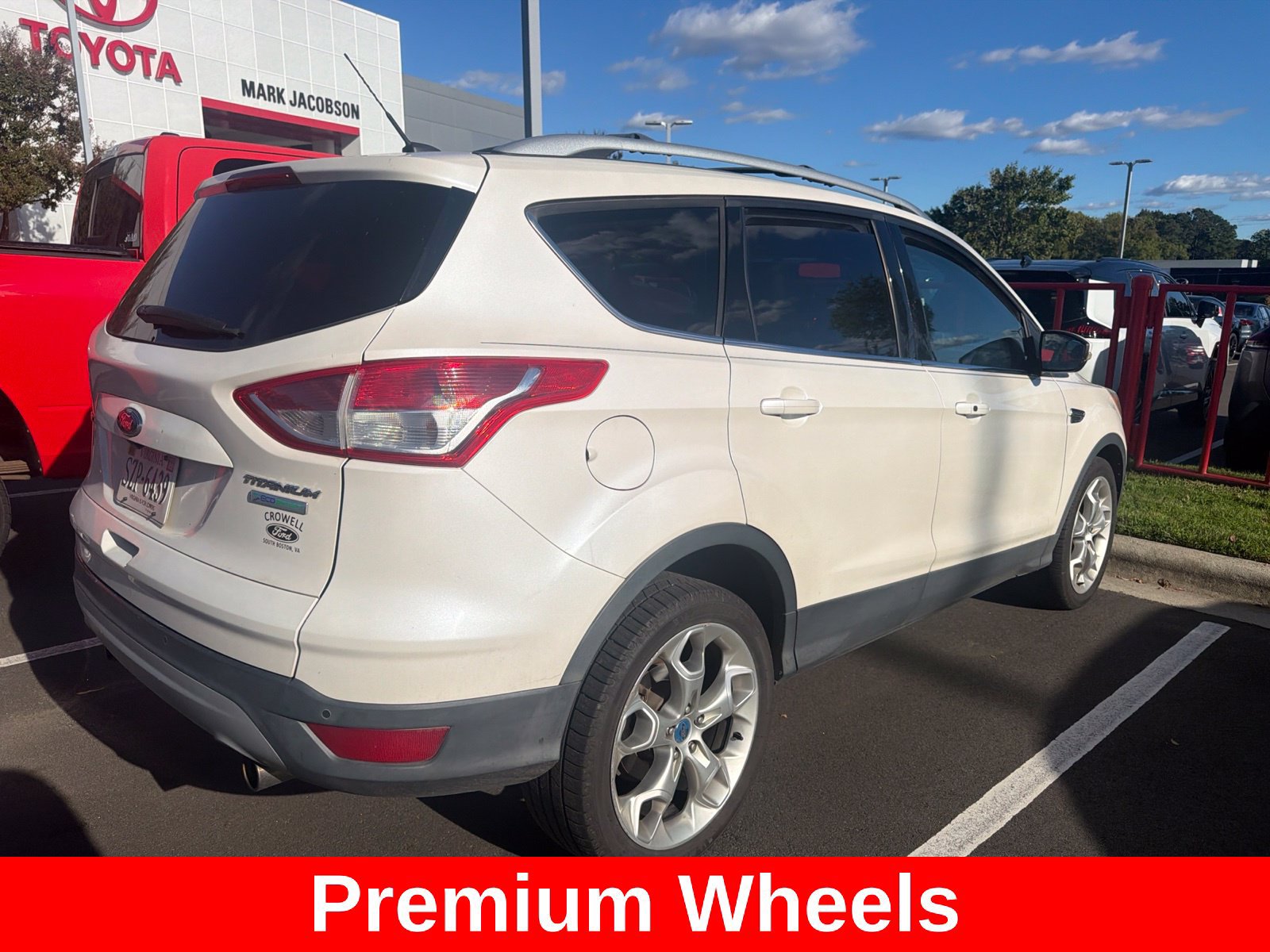 Used 2013 Ford Escape Titanium w/ Parking Technology Pkg FWD image 8