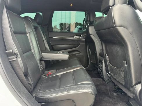Used 2018 Jeep Grand Cherokee Limited AWD/4WD image 17