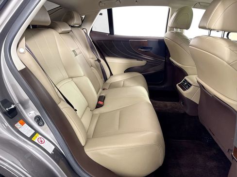 Used 2018 Lexus LS 500 RWD image 35