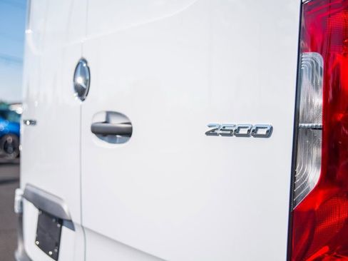 Used 2024 Mercedes-Benz Sprinter 144 Cargo image 15